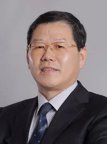 中國(guó)儀器儀表行業(yè)協(xié)會(huì)副理事長(zhǎng)徐建平教授